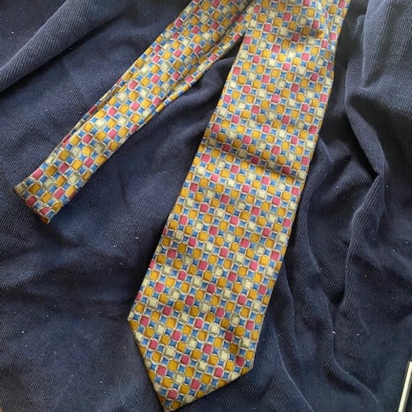 VINTAGE BARNEYS NEW YORK SILK TIE ---- MADE IN ITALY - Picture 1 of 8